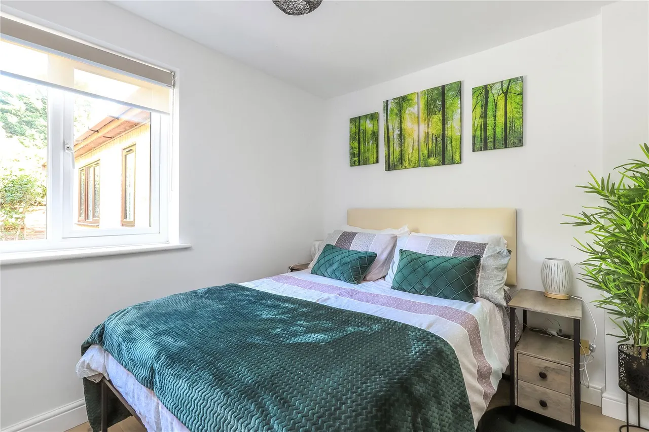 Whitchers Meadow, Alderbury, Salisbury, Wiltshire, SP5 3TL, photo 16