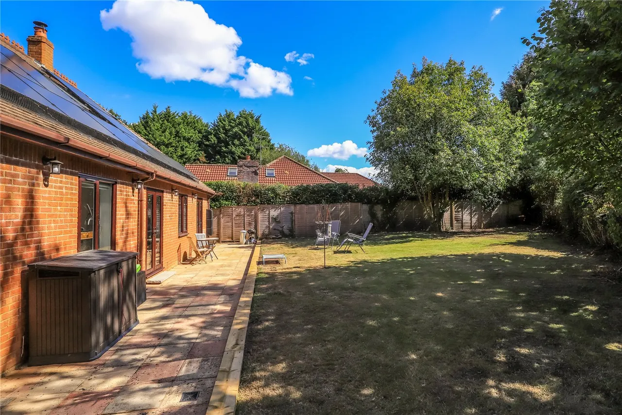 Whitchers Meadow, Alderbury, Salisbury, Wiltshire, SP5 3TL, photo 19