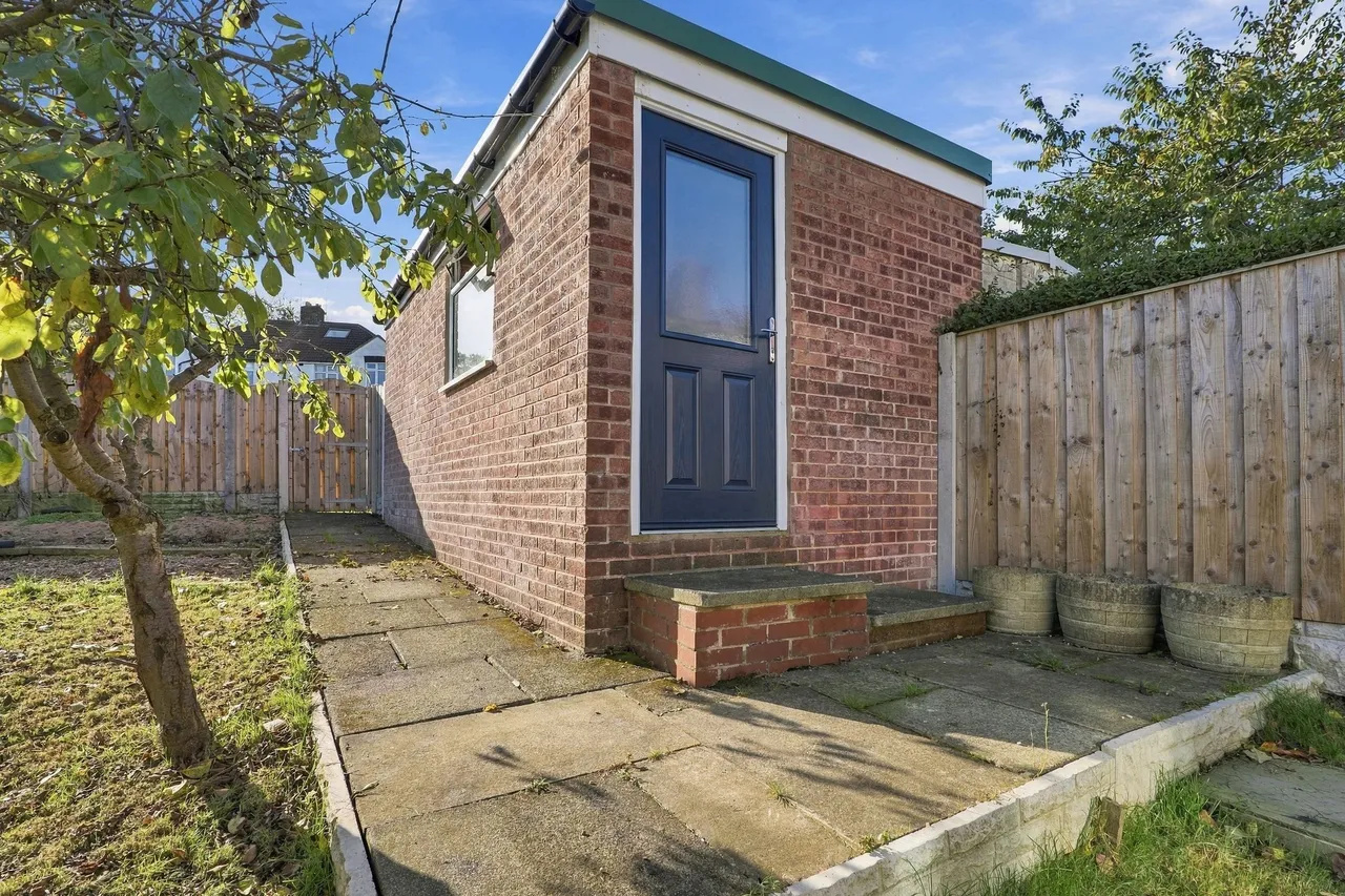Backmoor Road, Sheffield, S8, photo 24