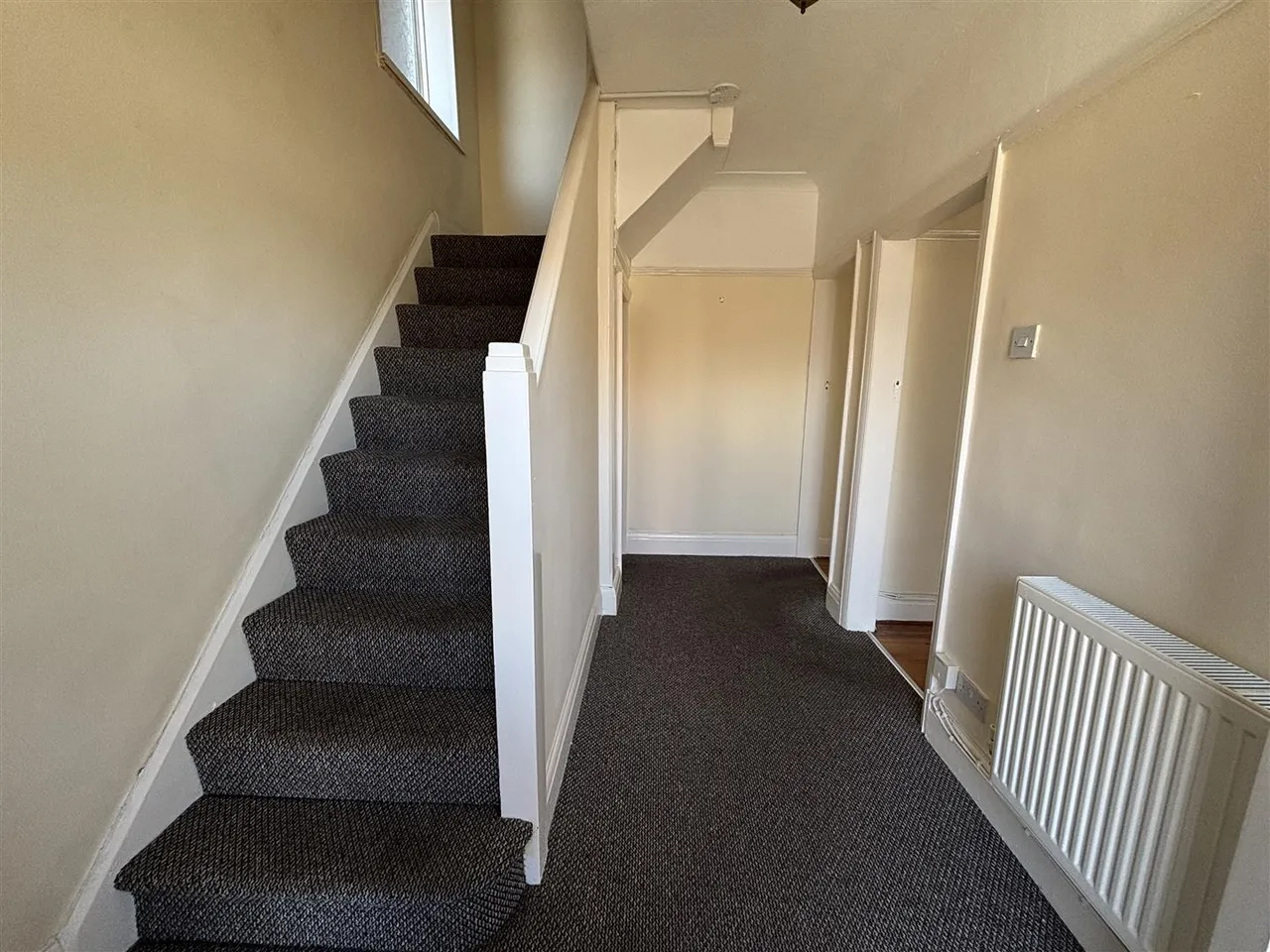 Old Road, Wigan, WN4, photo 3