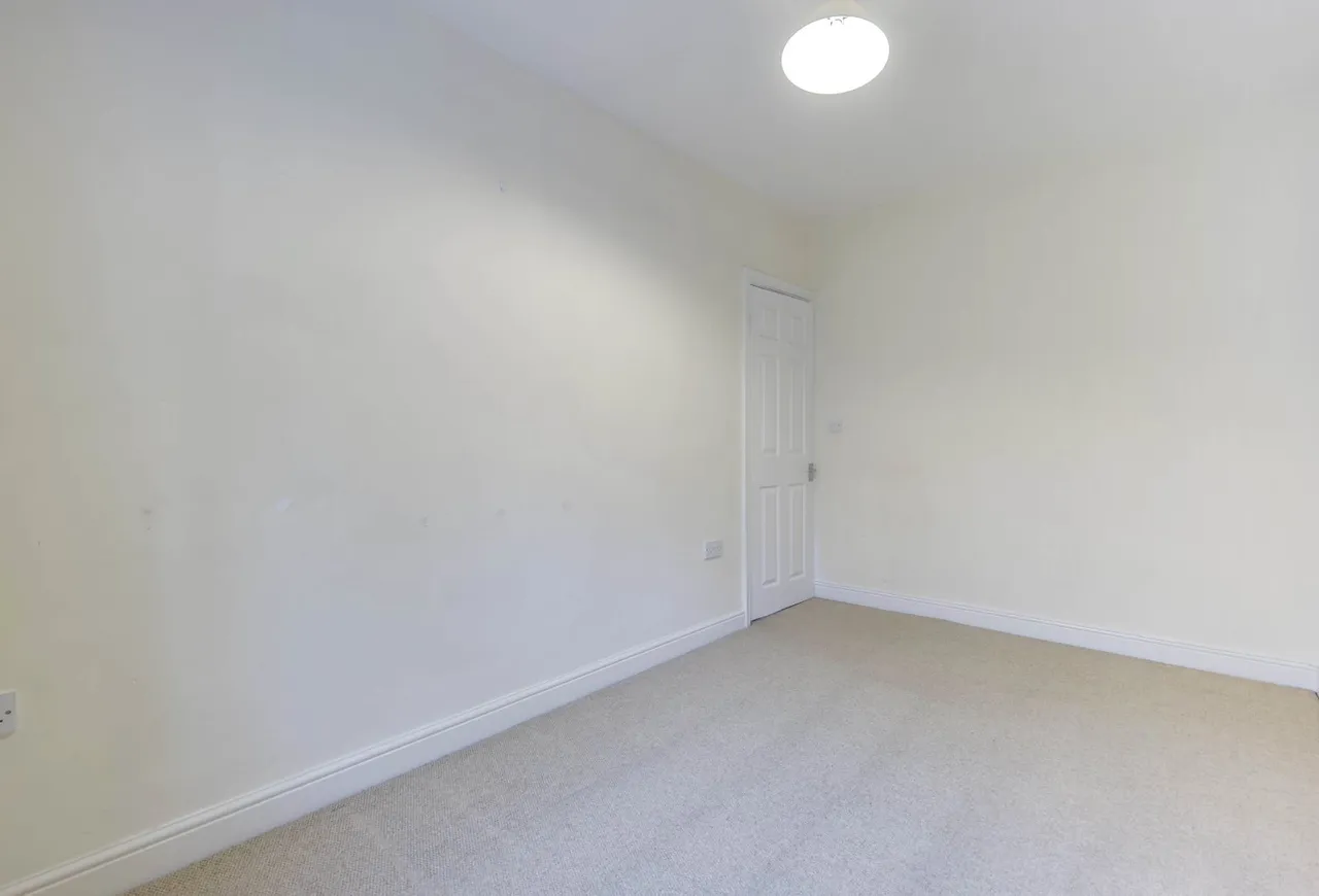 Hillcrest Rise, Leeds, LS16, photo 11