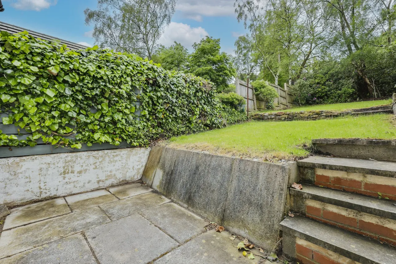Hillcrest Rise, Leeds, LS16, photo 18