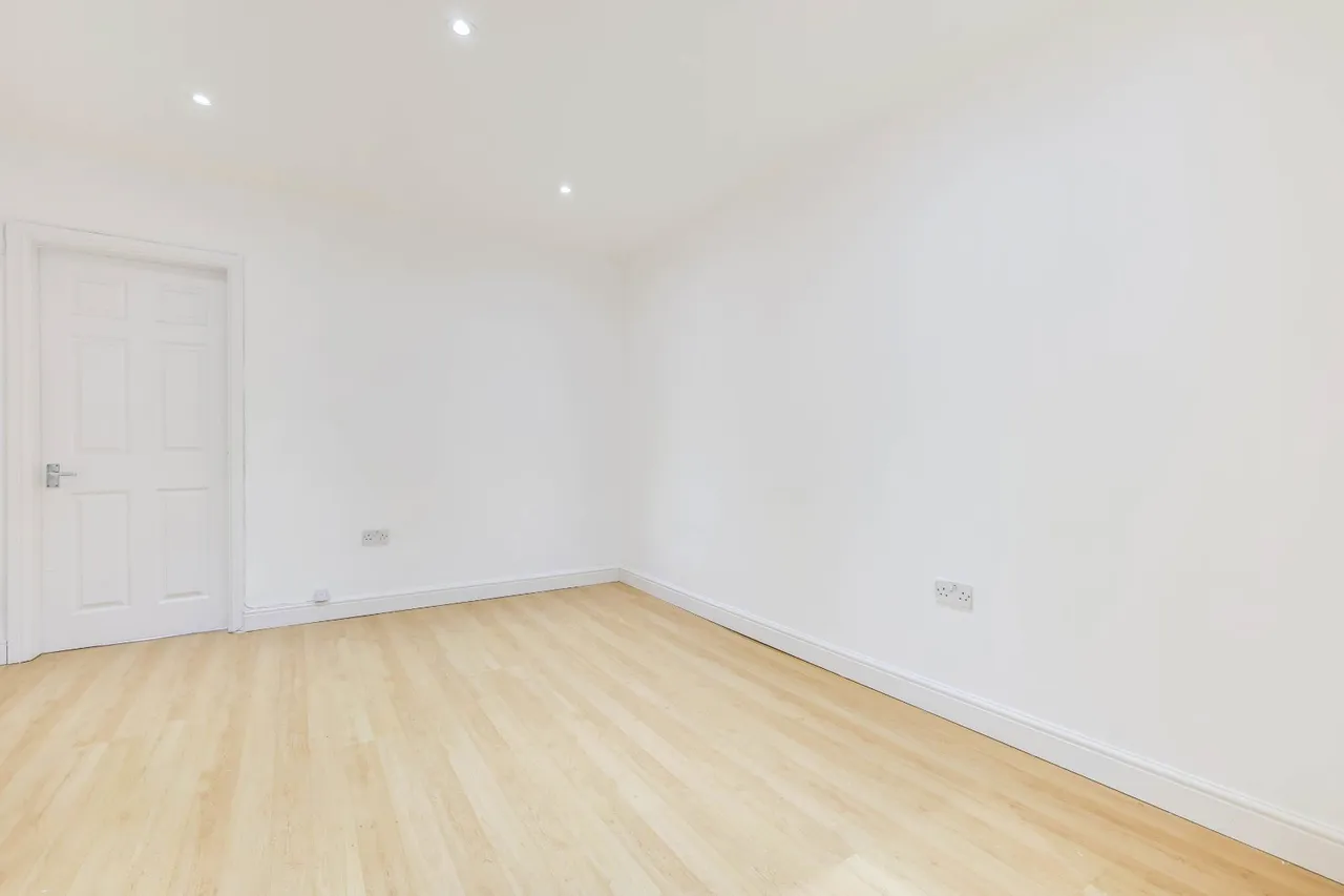 Hillcrest Rise, Leeds, LS16, photo 5