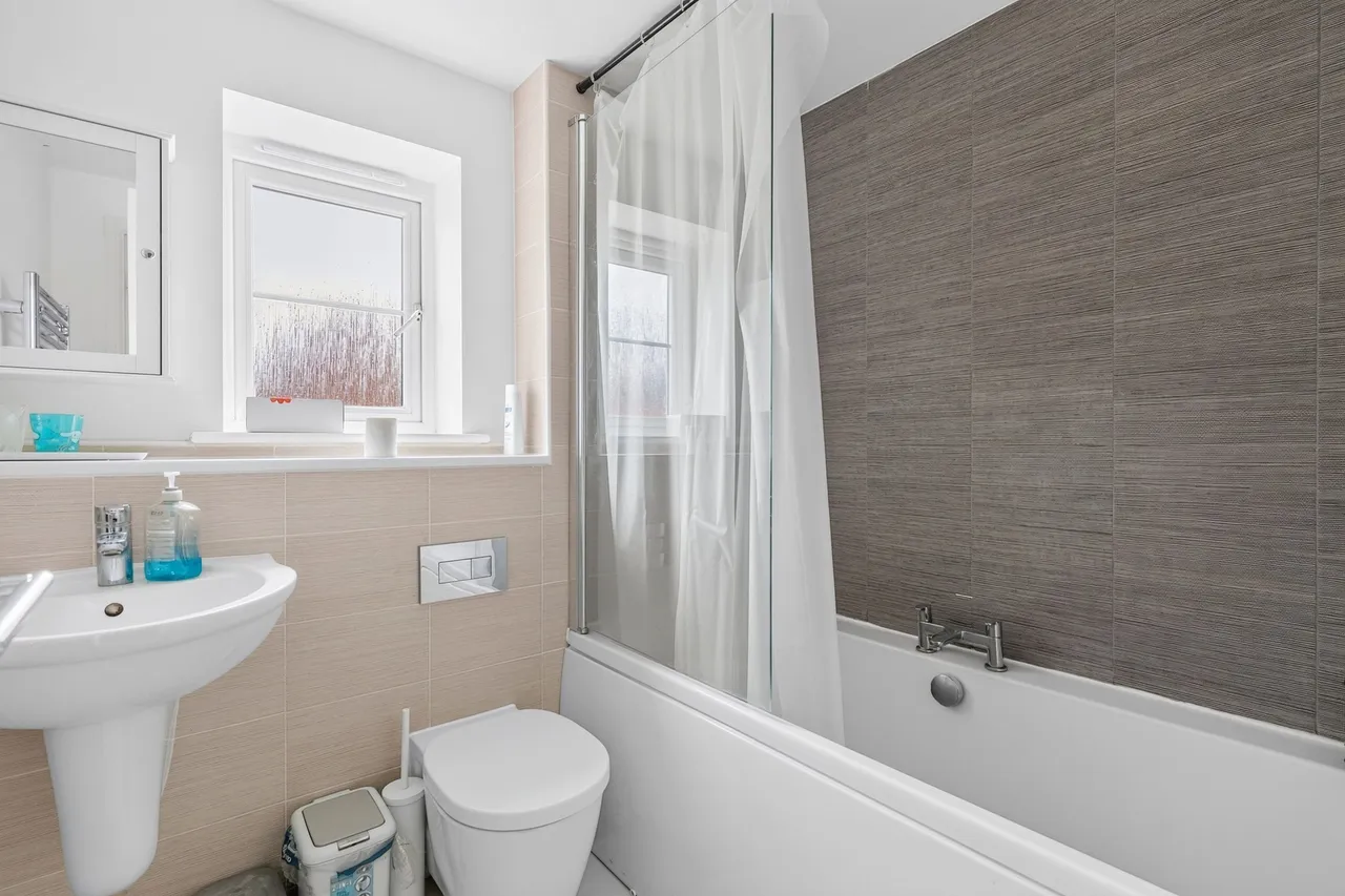 Squirrels Street, Bishopton, CV37, photo 11