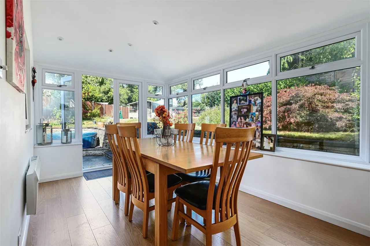 Hampton Close, Church Crookham, Fleet, Hampshire, GU52 8LB, photo 4