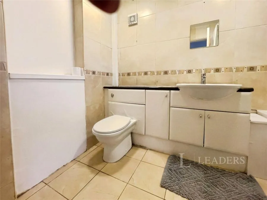Charles Gardner Road, Leamington Spa, CV31, photo 8