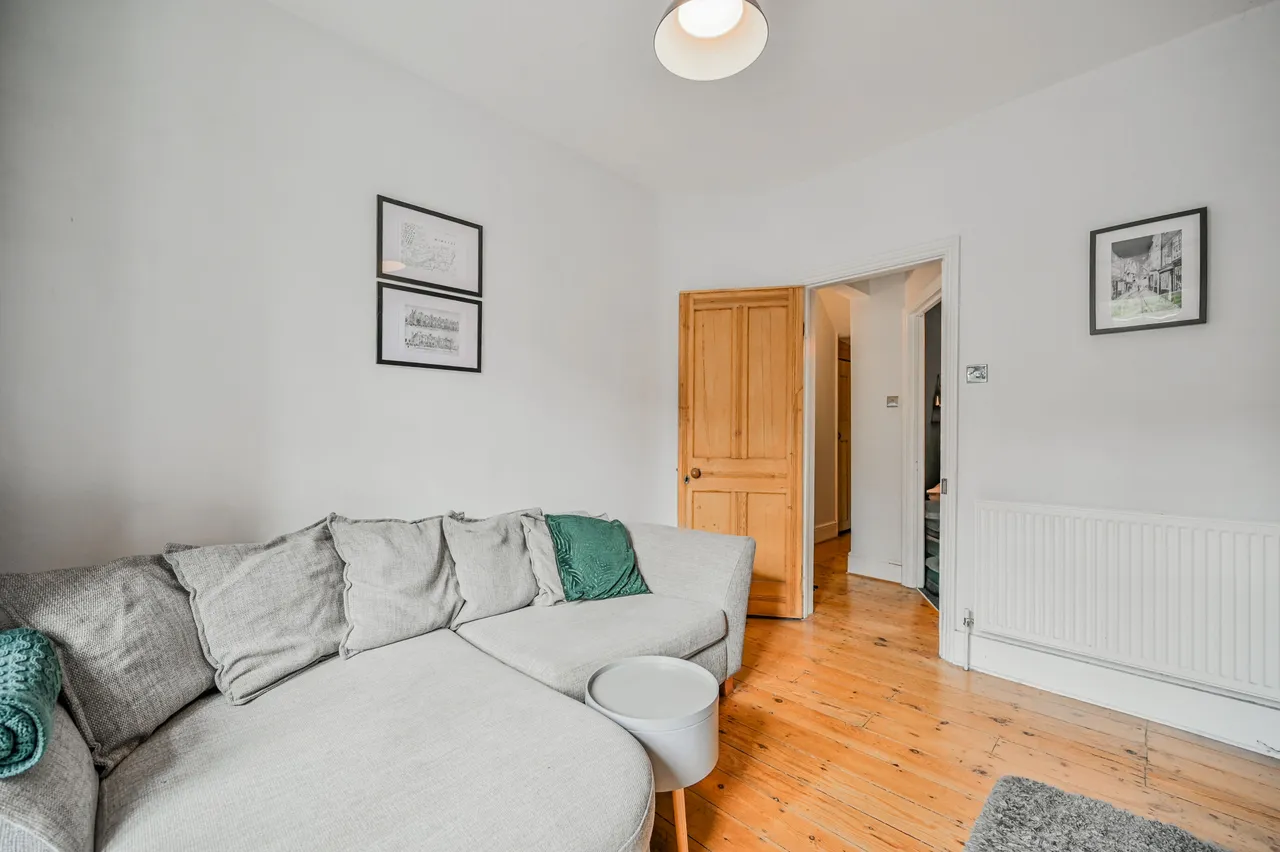 Ground Floor Flat, 167 Moselle Avenue, London, photo 2