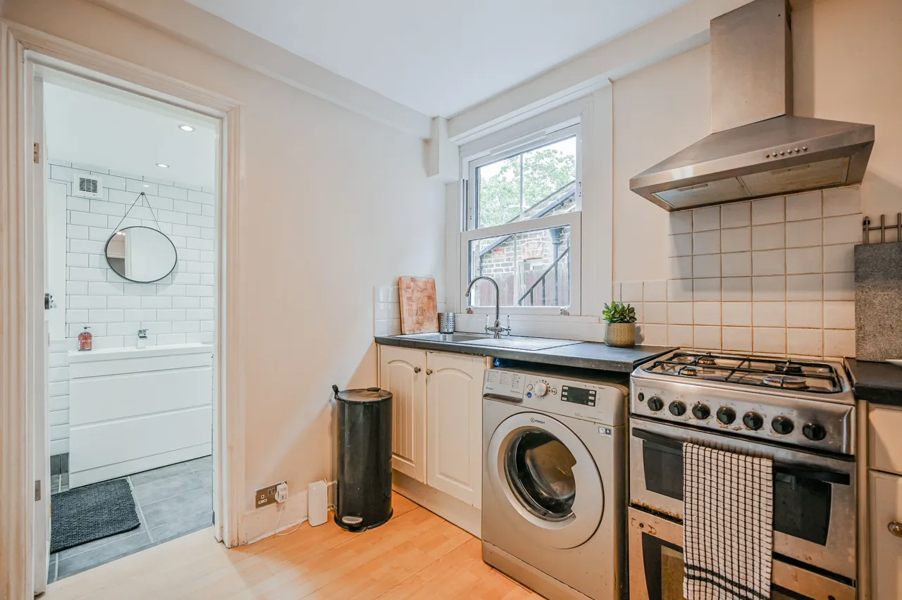 Ground Floor Flat, 167 Moselle Avenue, London, photo 7