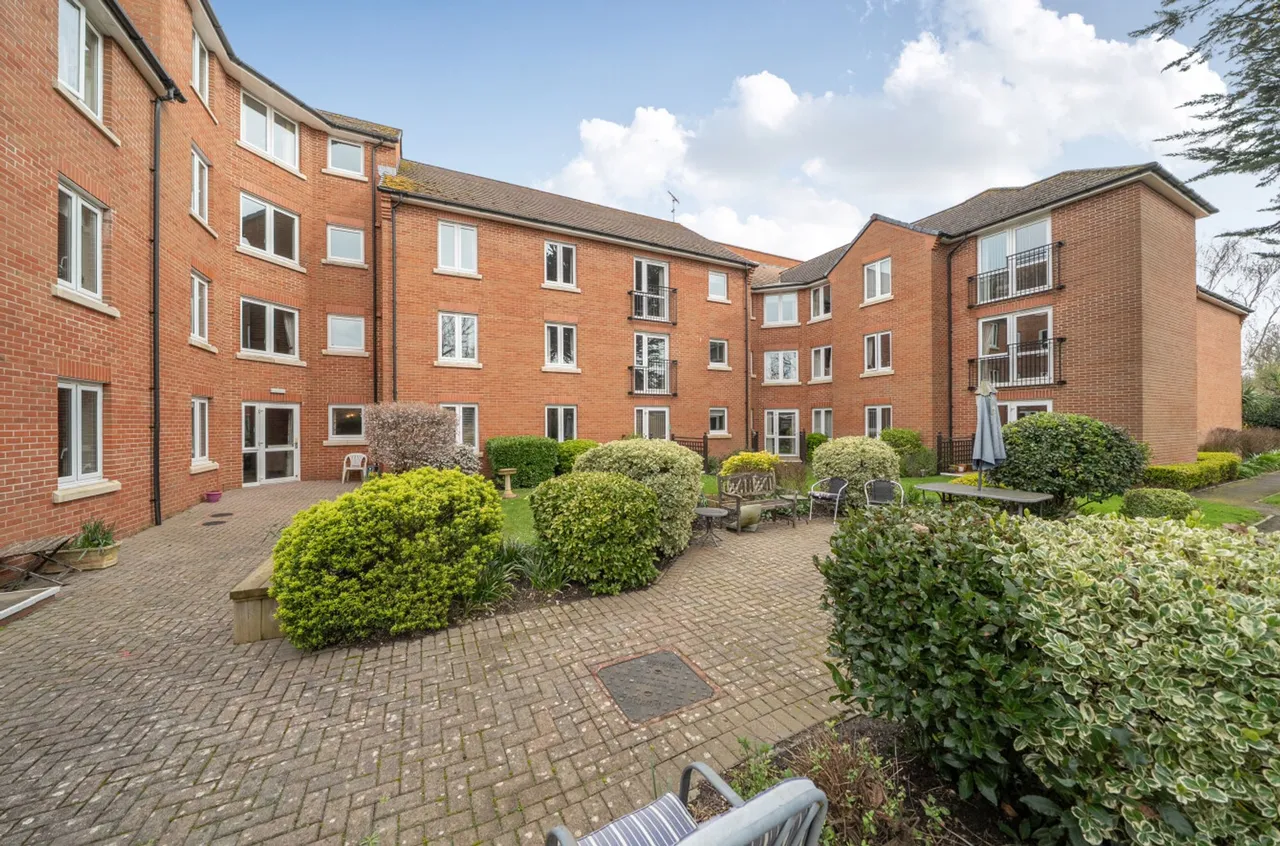 Stockbridge Road, Chichester, PO19, photo 16