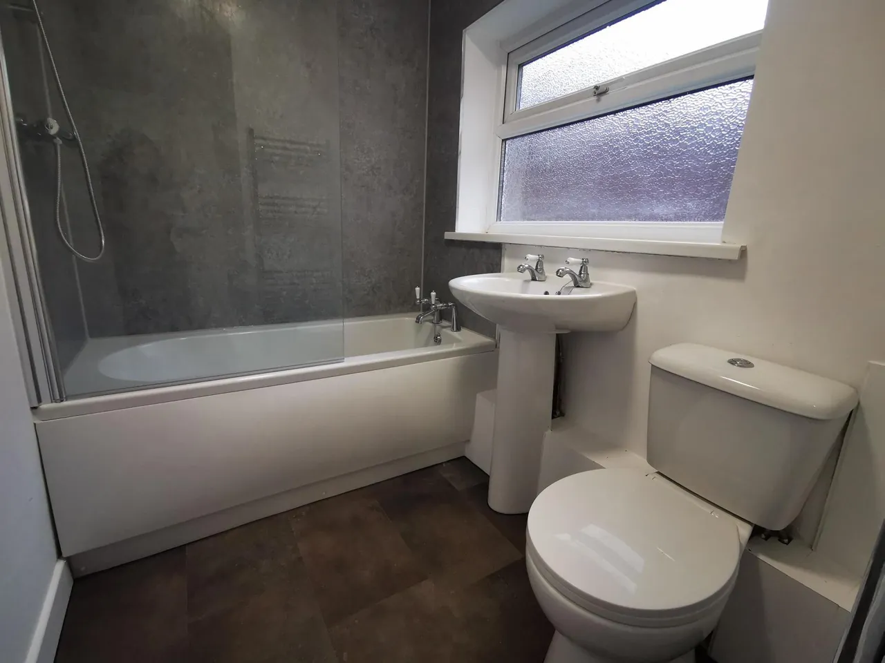 Bensham Crescent, Gateshead, NE8, photo 10