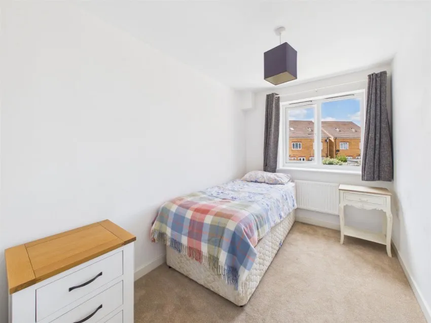 Longstone Avenue, Longford, photo 14