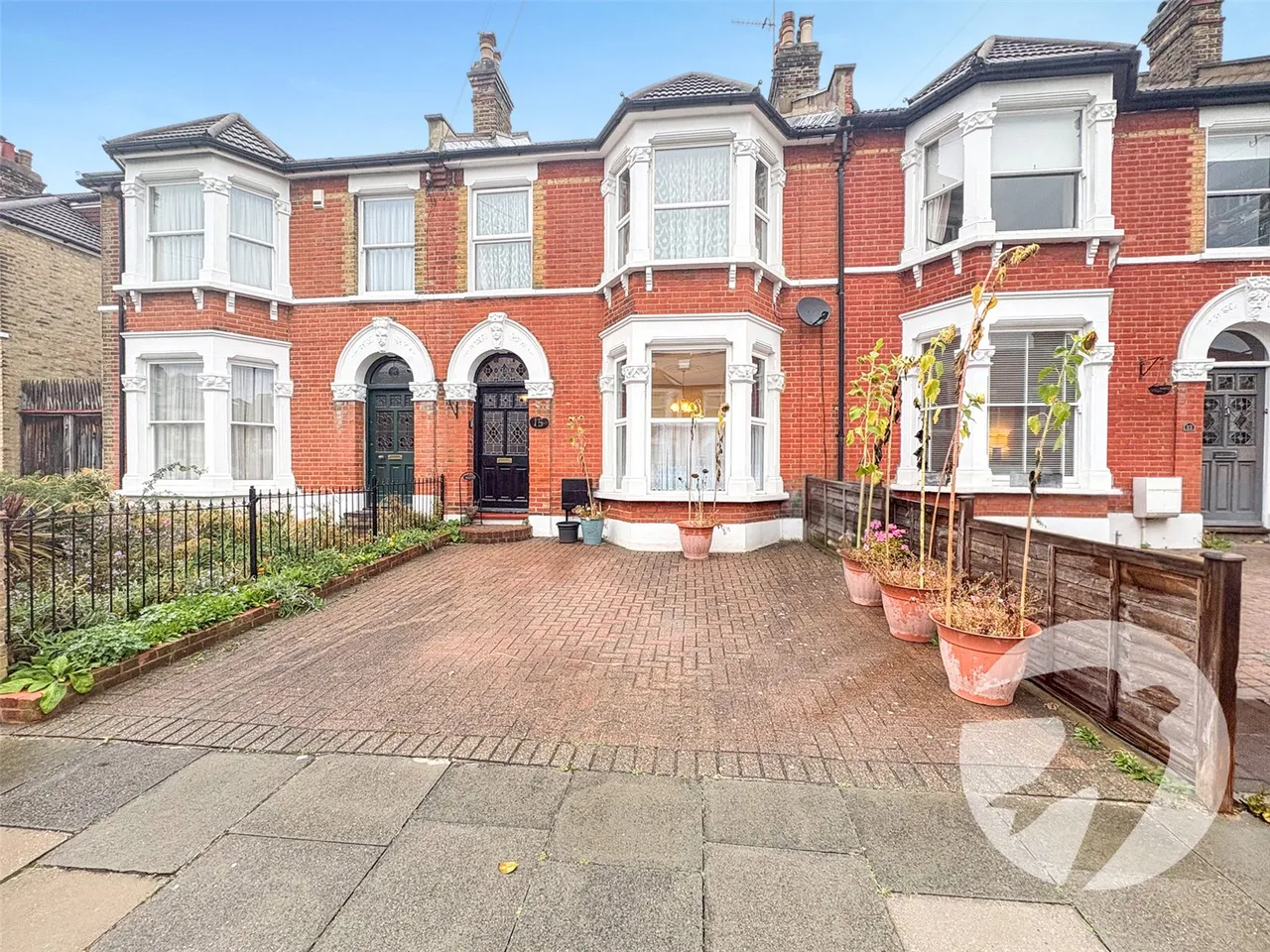 3 bed house for sale, Earlshall Road, London, SE9