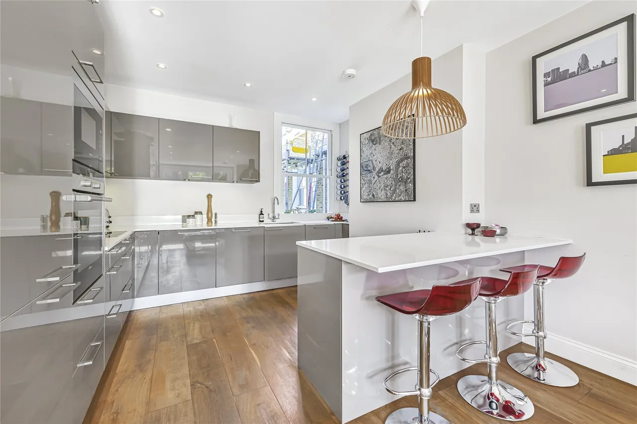 Beira Street, London, SW12, photo 13