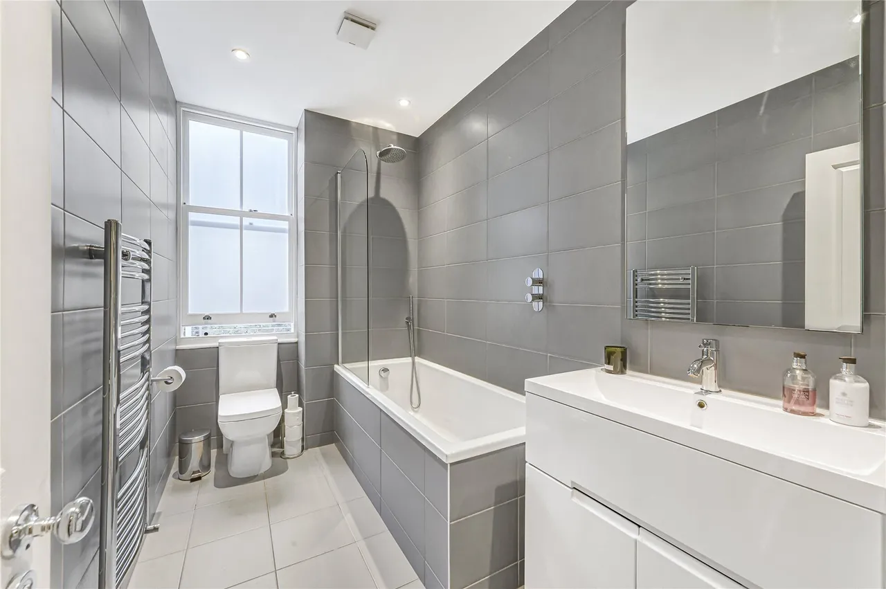 Beira Street, London, SW12, photo 9