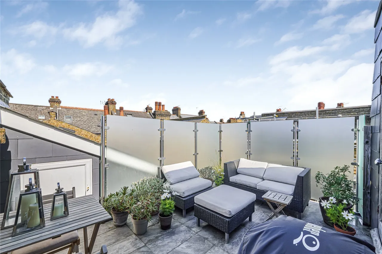 Beira Street, London, SW12, photo 2