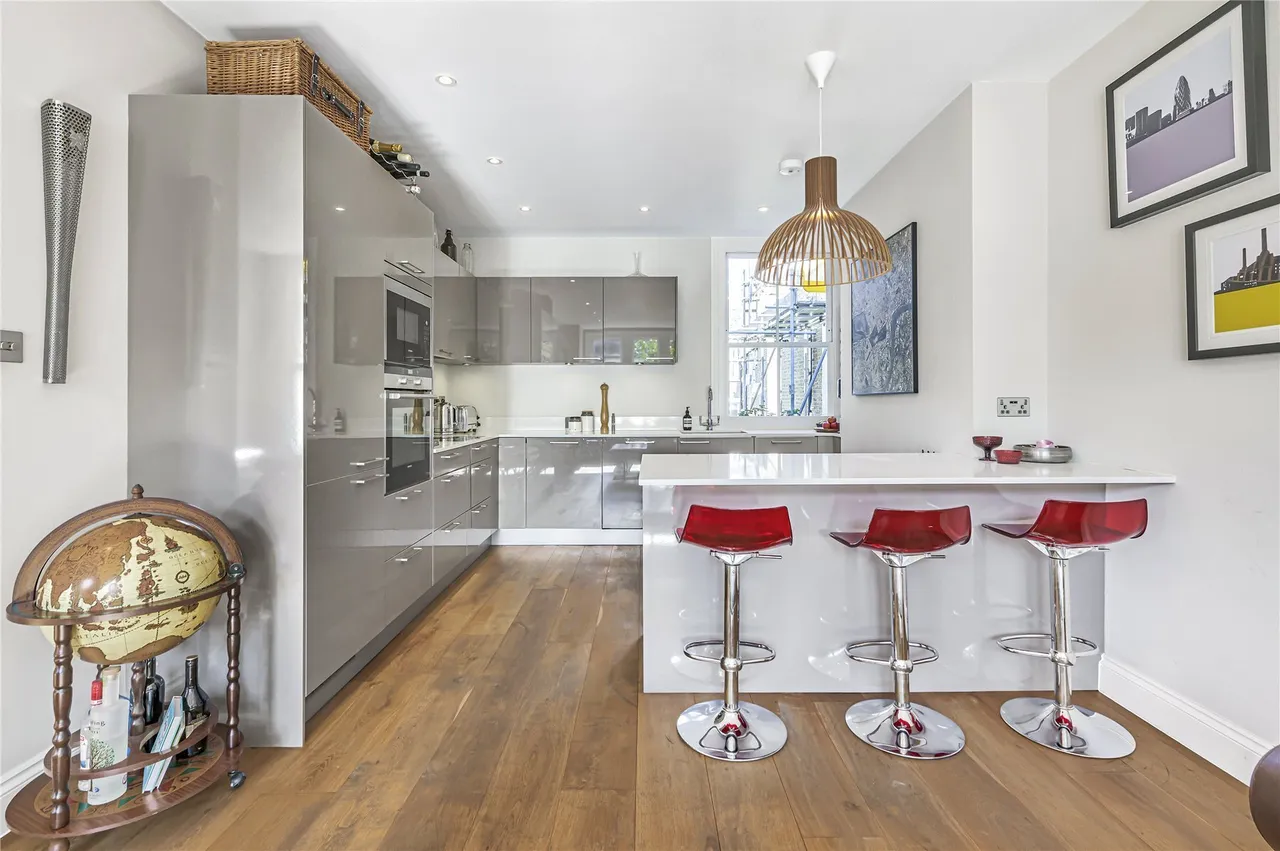 Beira Street, London, SW12, photo 14