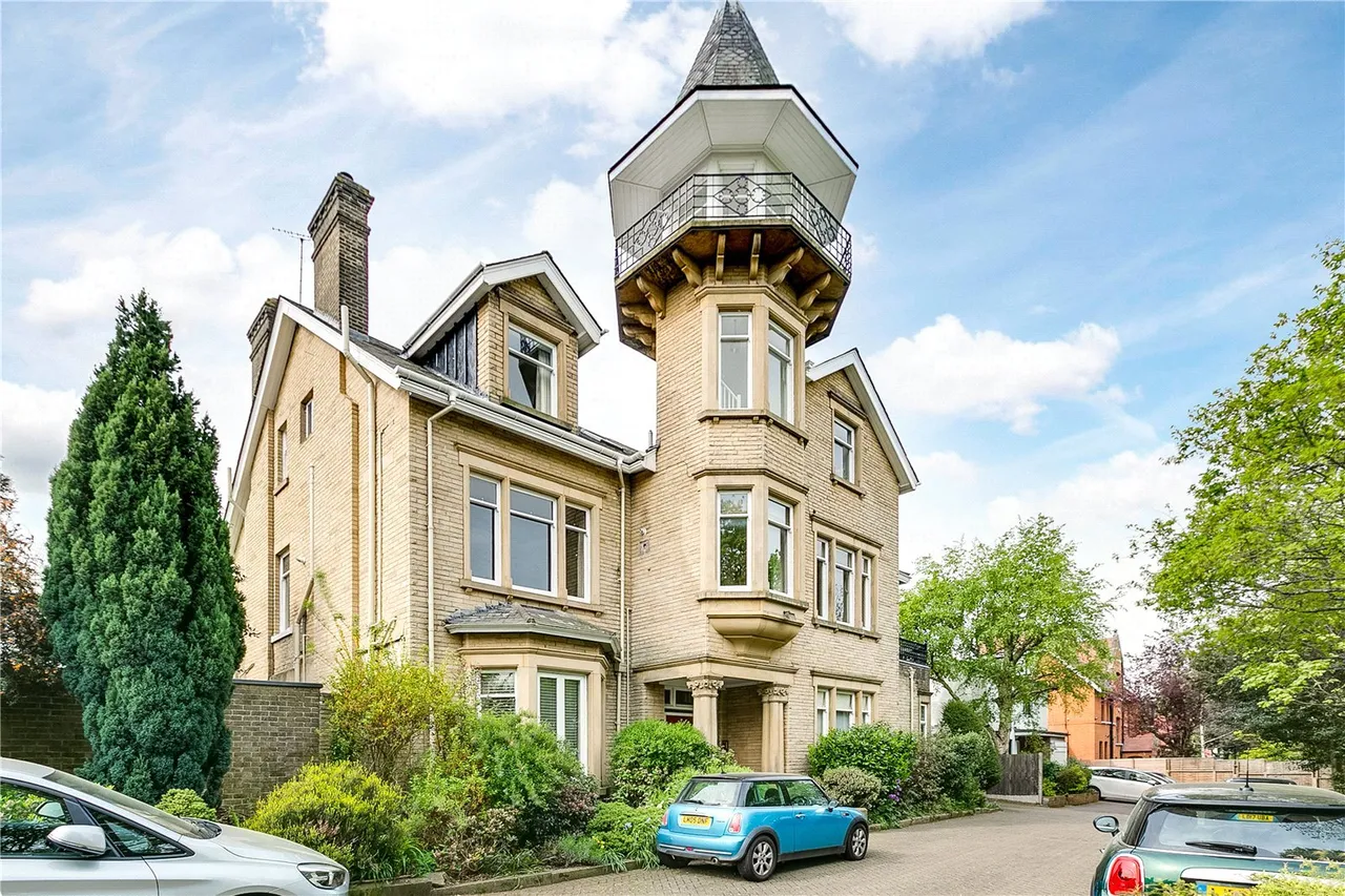 2 bed flat for sale, Castlebar Hill, Ealing, W5