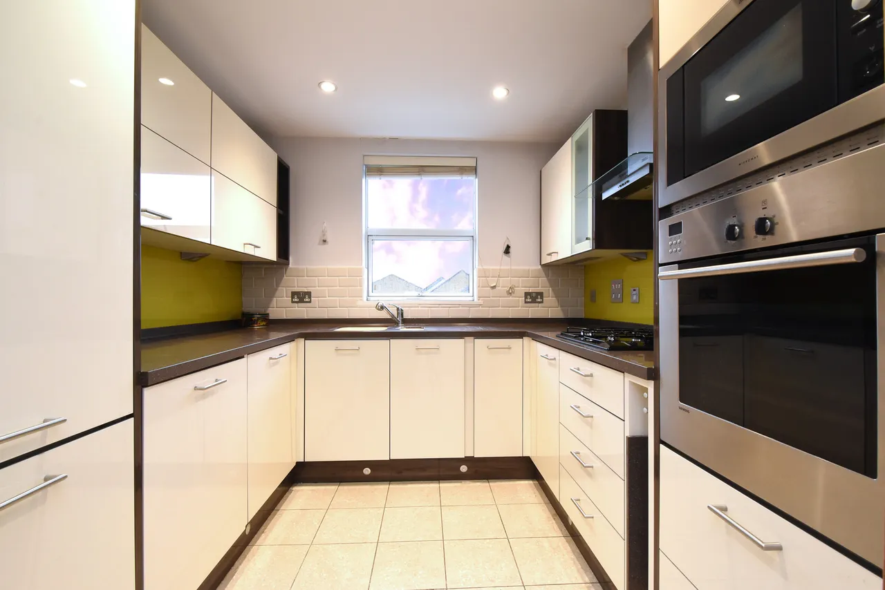 Wooderson Court, 55 Rectory Road, BR3, photo 3