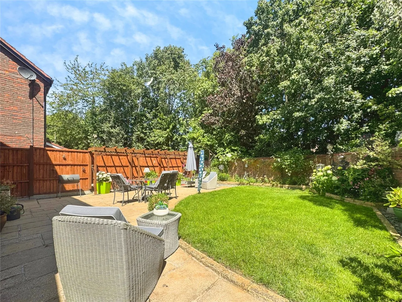 Vetch Field, Hook, Hampshire, RG27 9SL, photo 2