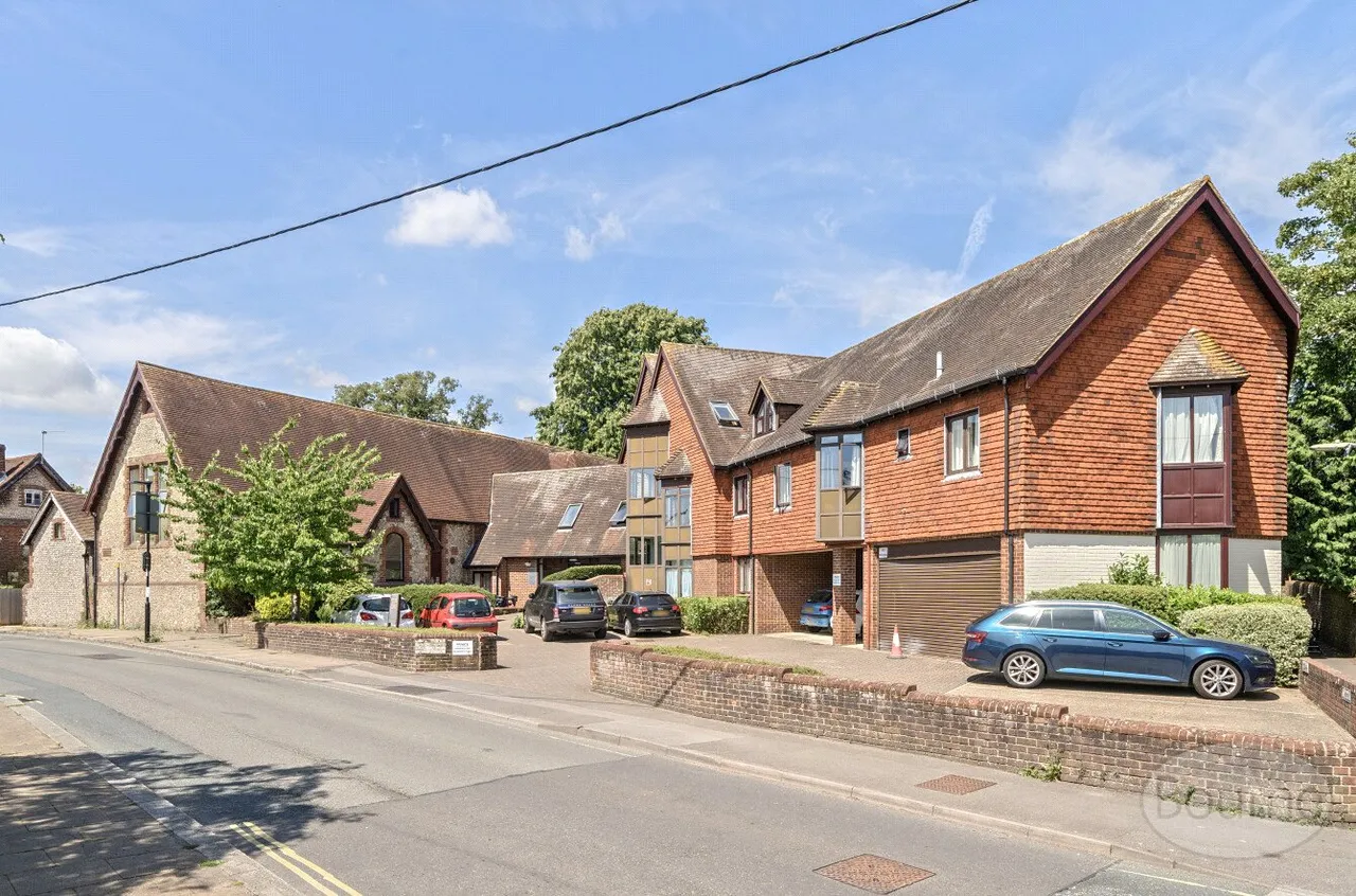 Hylton Road, Petersfield, GU32, photo 13