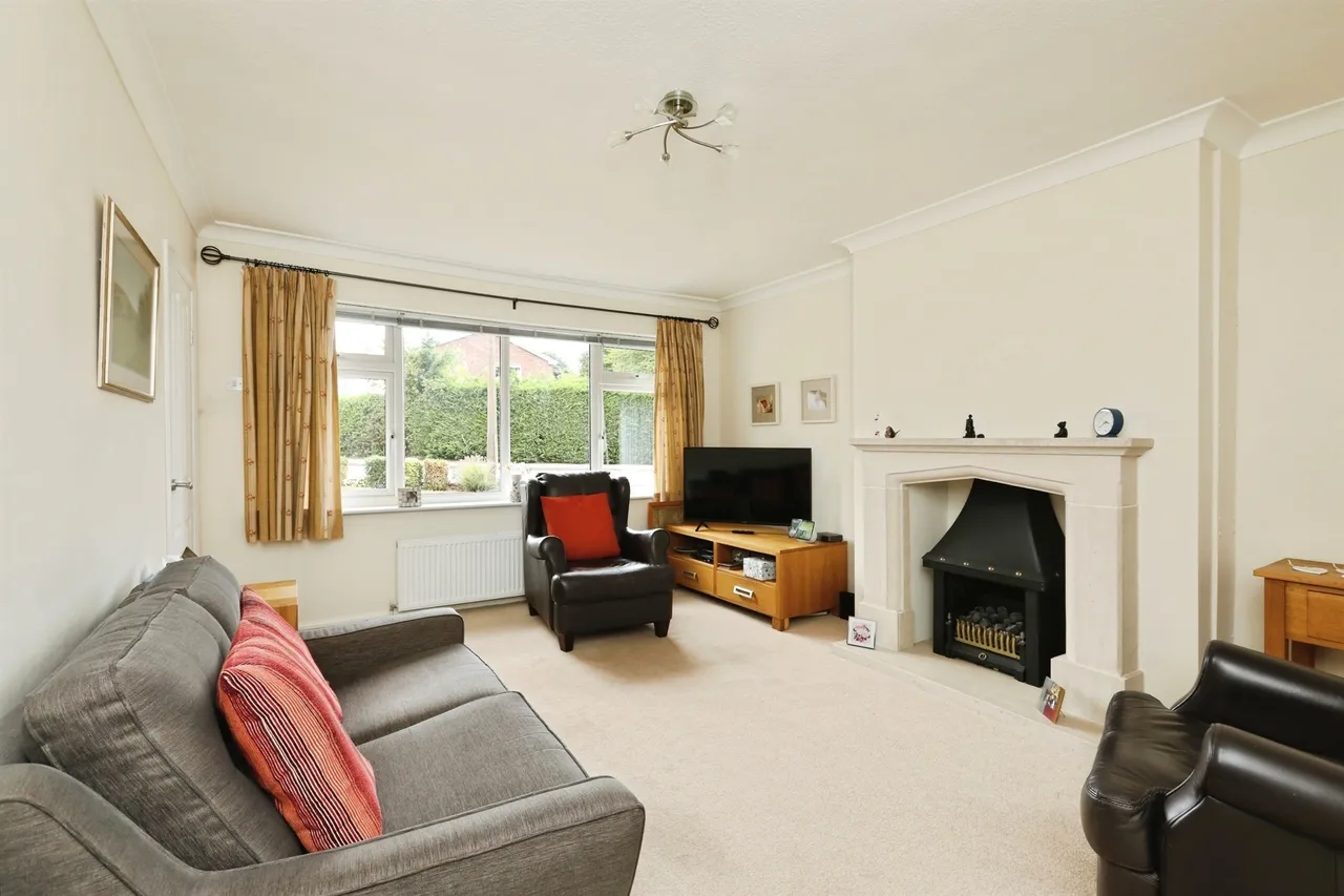 Edinburgh Drive, North Anston, SHEFFIELD, photo 5