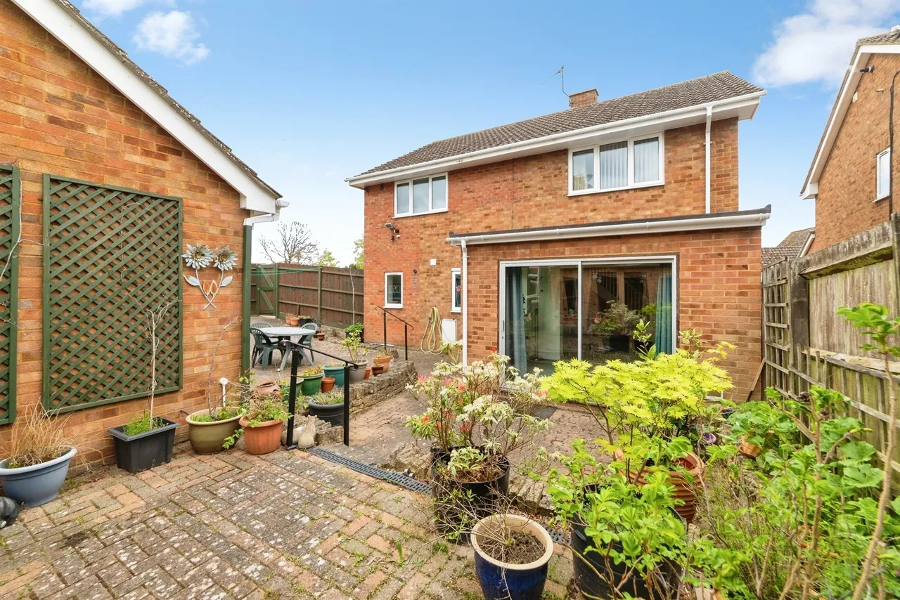 New Walk, Shillington, SG5, photo 24