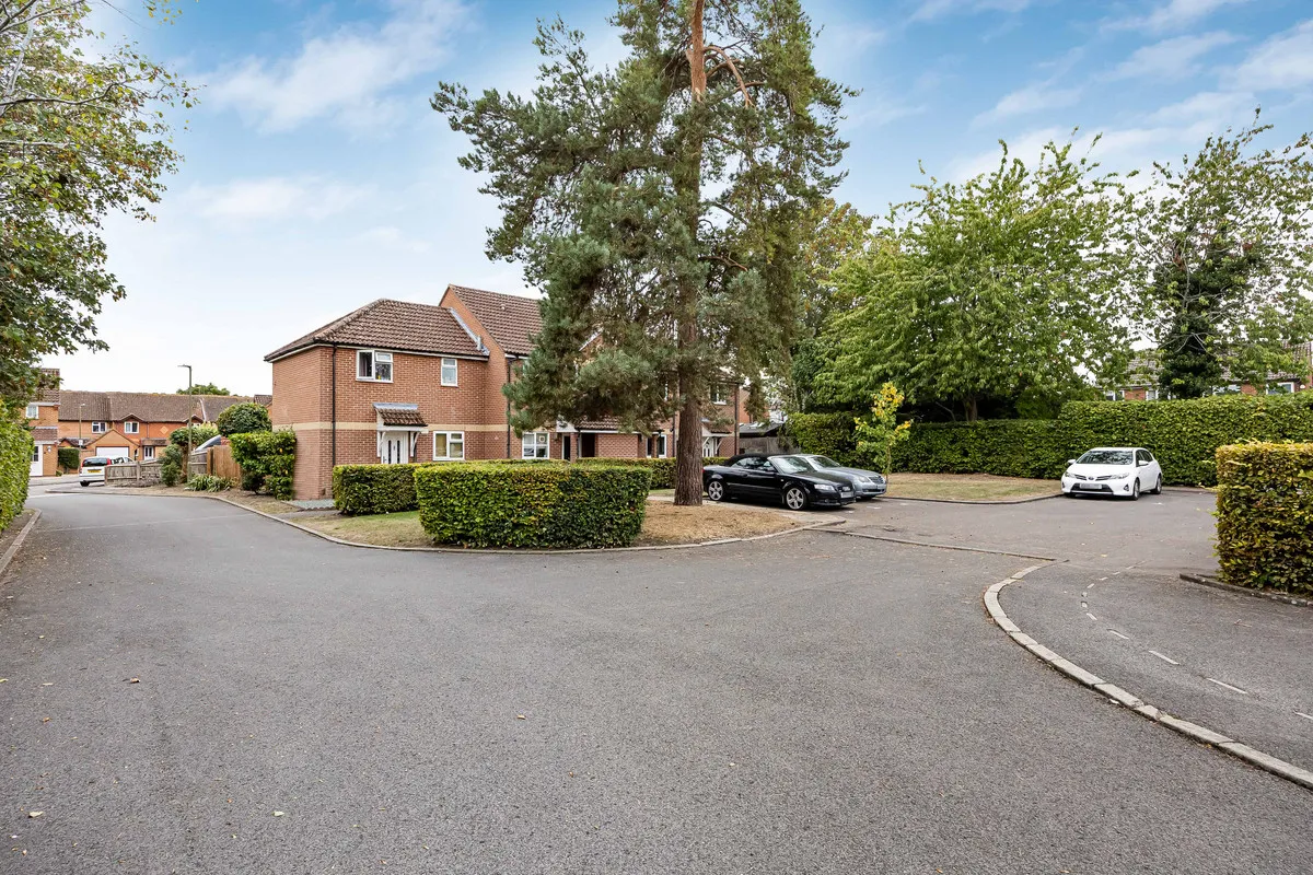 Garden Close, Didcot, photo 6