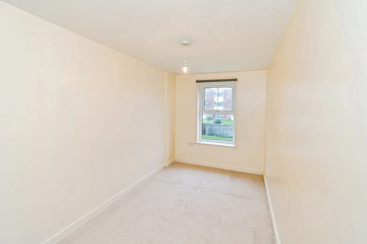 Millbrook Road East, Southampton, SO15, photo 13