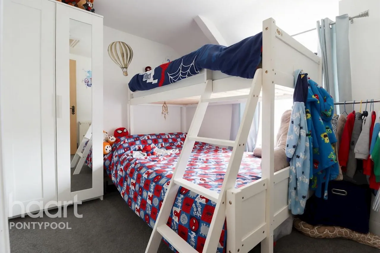 St Lukes Road, Pontypool, NP4, photo 13