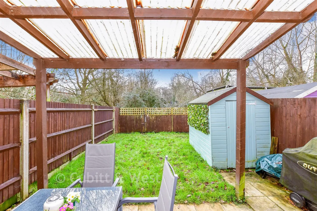 Hazel Copse, Hambrook, PO18, photo 2
