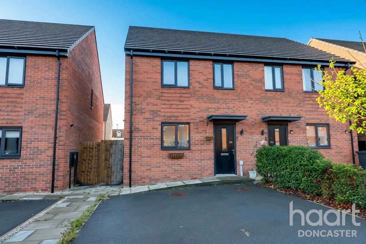 3 bed house for sale, Blossom Crescent, Balby, DN4