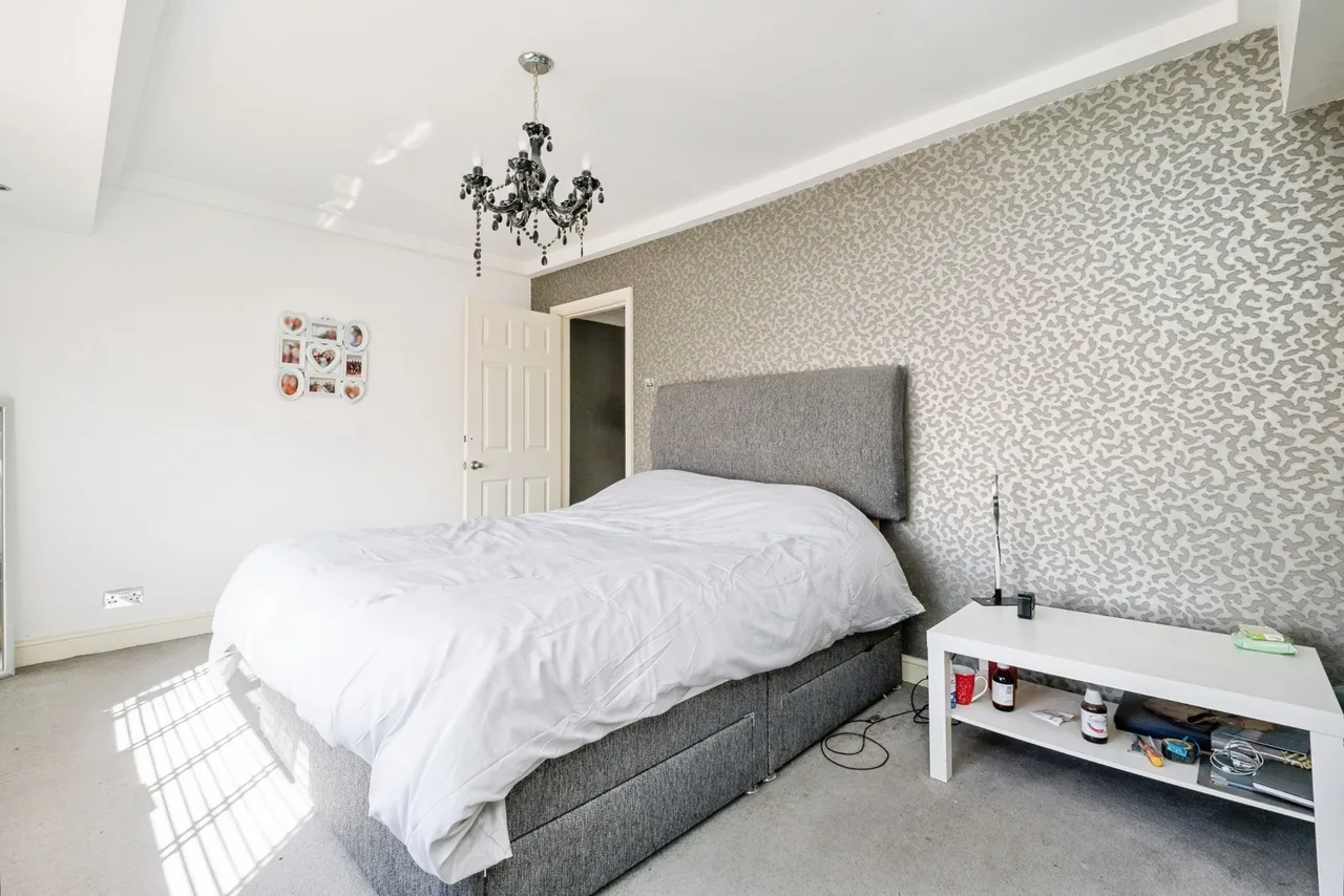 Bainbridge Road, Dagenham, RM9, photo 11