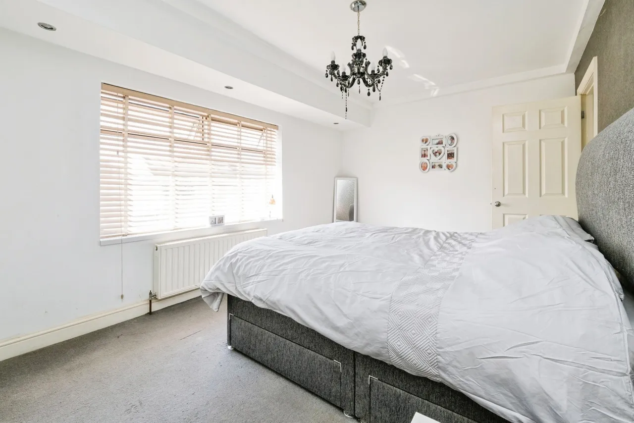 Bainbridge Road, Dagenham, RM9, photo 10