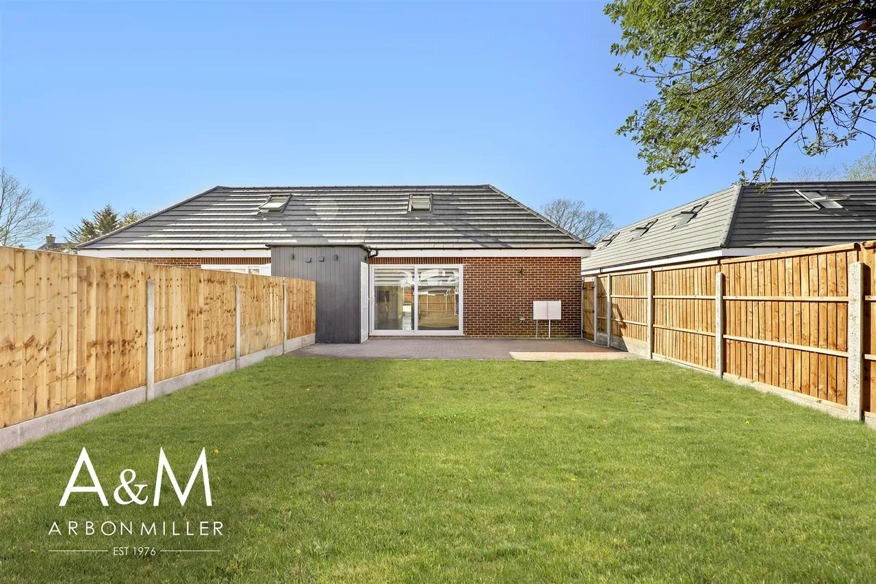 Heath Park Road, Romford, Essex, RM25UB, photo 24