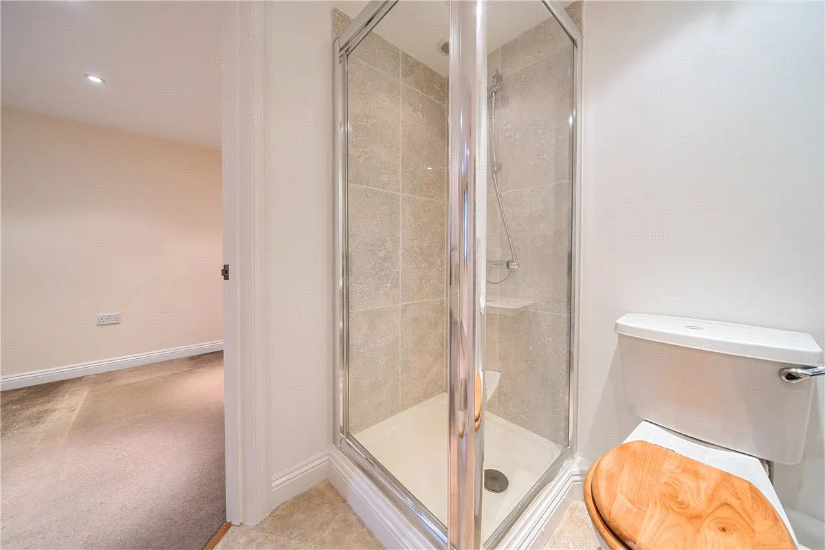 George Lane, Marlborough, SN8, photo 9