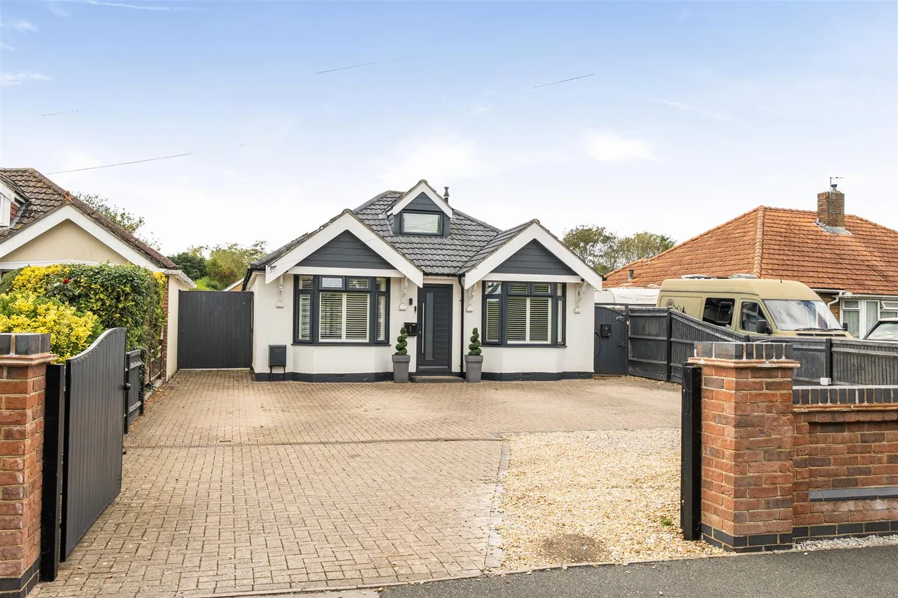 5 bed house for sale — Newgate Lane, Fareham