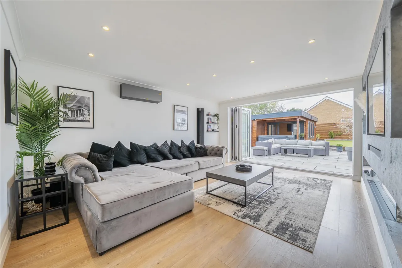 Newgate Lane, Fareham, photo 6