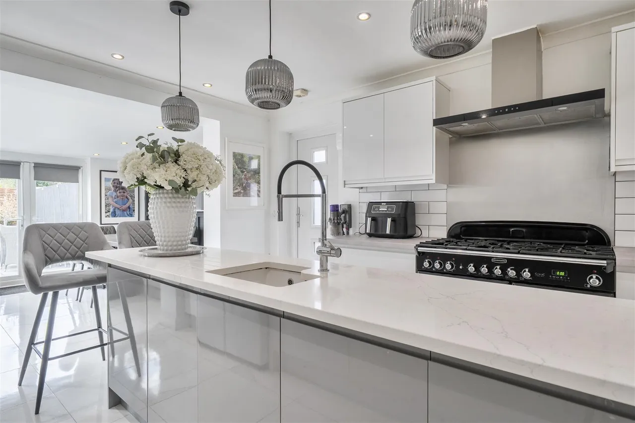 Newgate Lane, Fareham, photo 10
