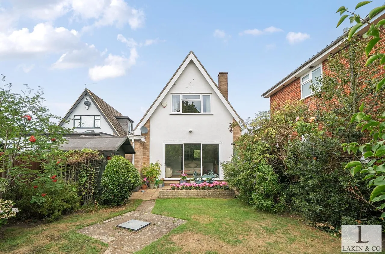 Ashbury Drive, Ickenham, UB10 8BN, photo 11