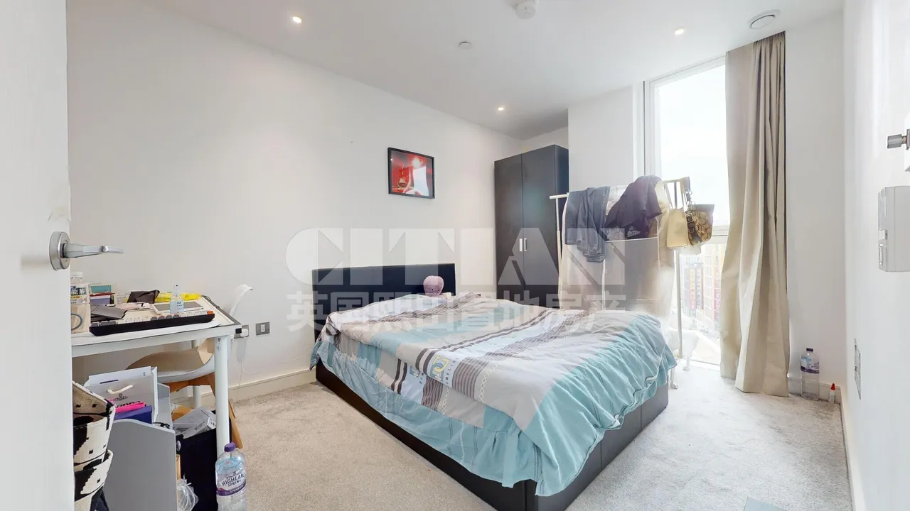 Wandsworth Road, Nine Elms, SW8, photo 9