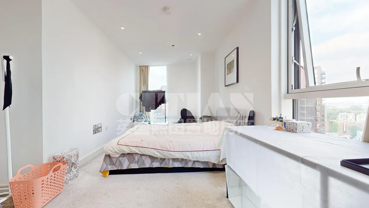 Wandsworth Road, Nine Elms, SW8, photo 14