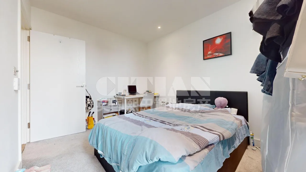 Wandsworth Road, Nine Elms, SW8, photo 12