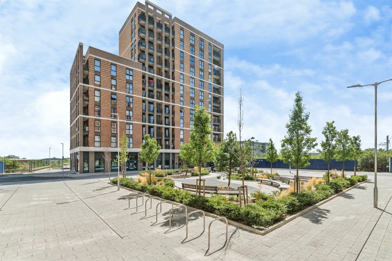 1 bed flat for sale — Fitch Way, Rainham