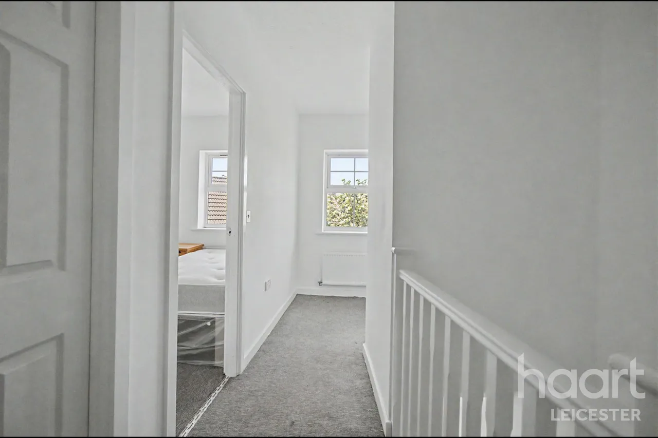 Englewood Close, LE4, photo 16