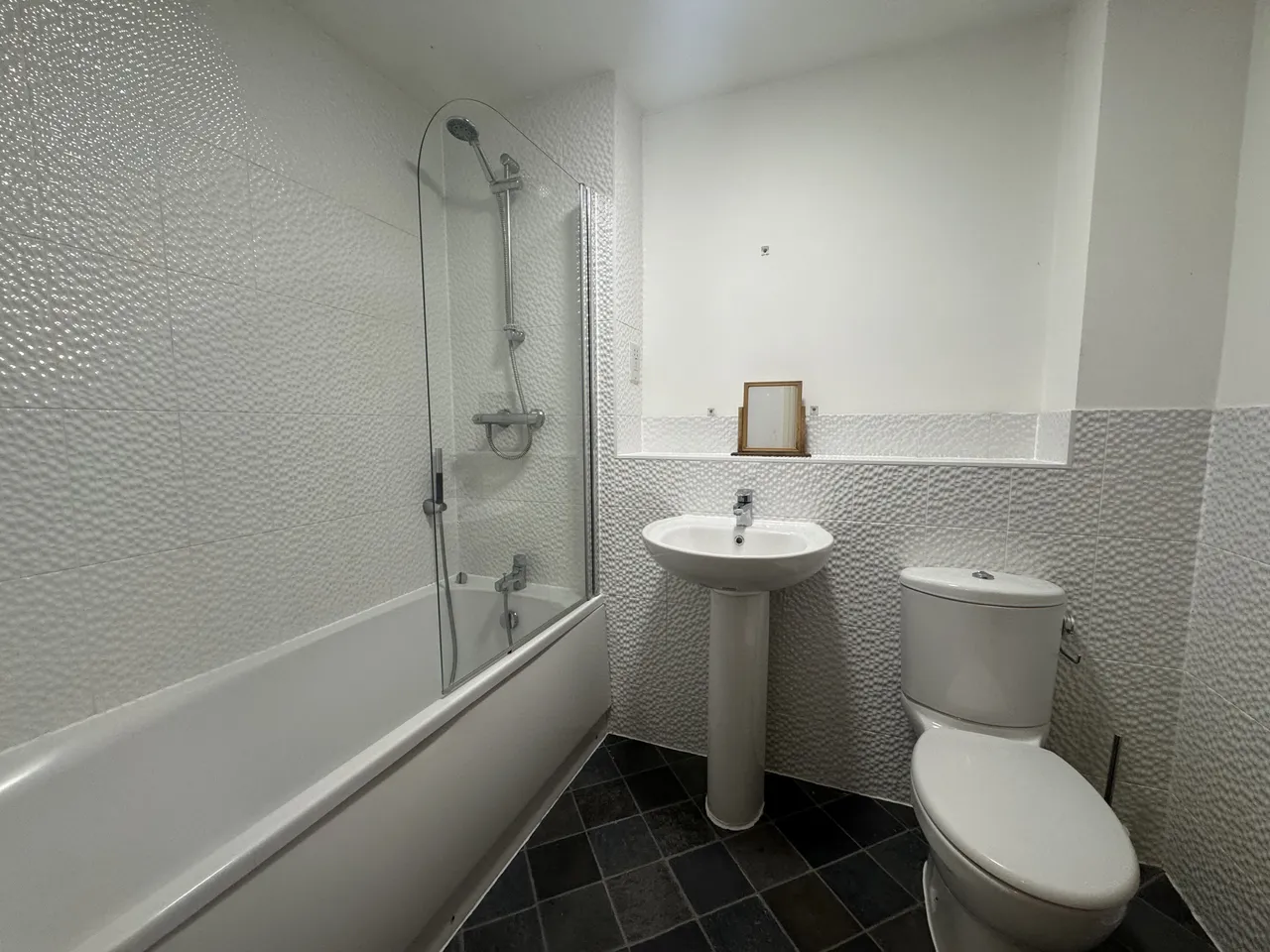 Boldison Close, AYLESBURY, photo 6