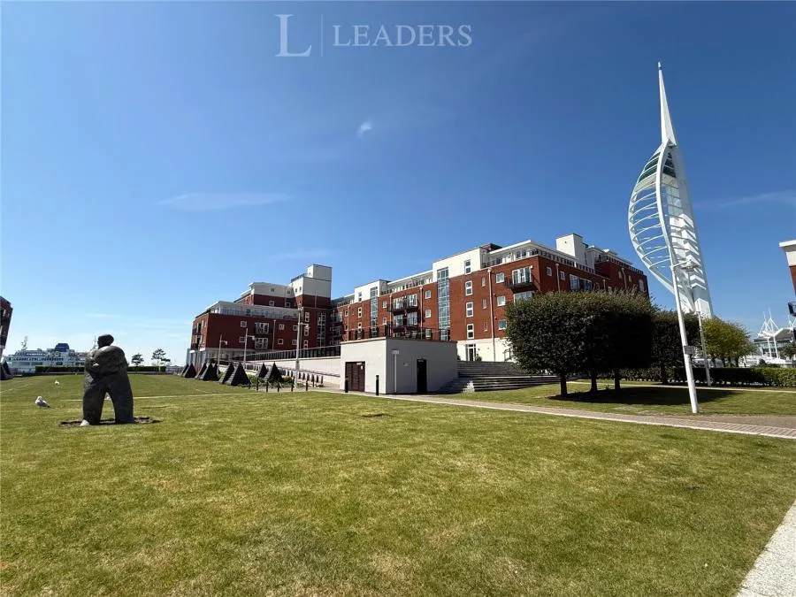 2 bed flat for sale, Gunwharf Quays, Portsmouth, PO1