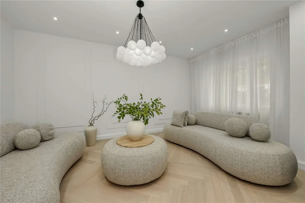 Couchmore Avenue, Esher, Surrey, KT10 9AX, photo 9