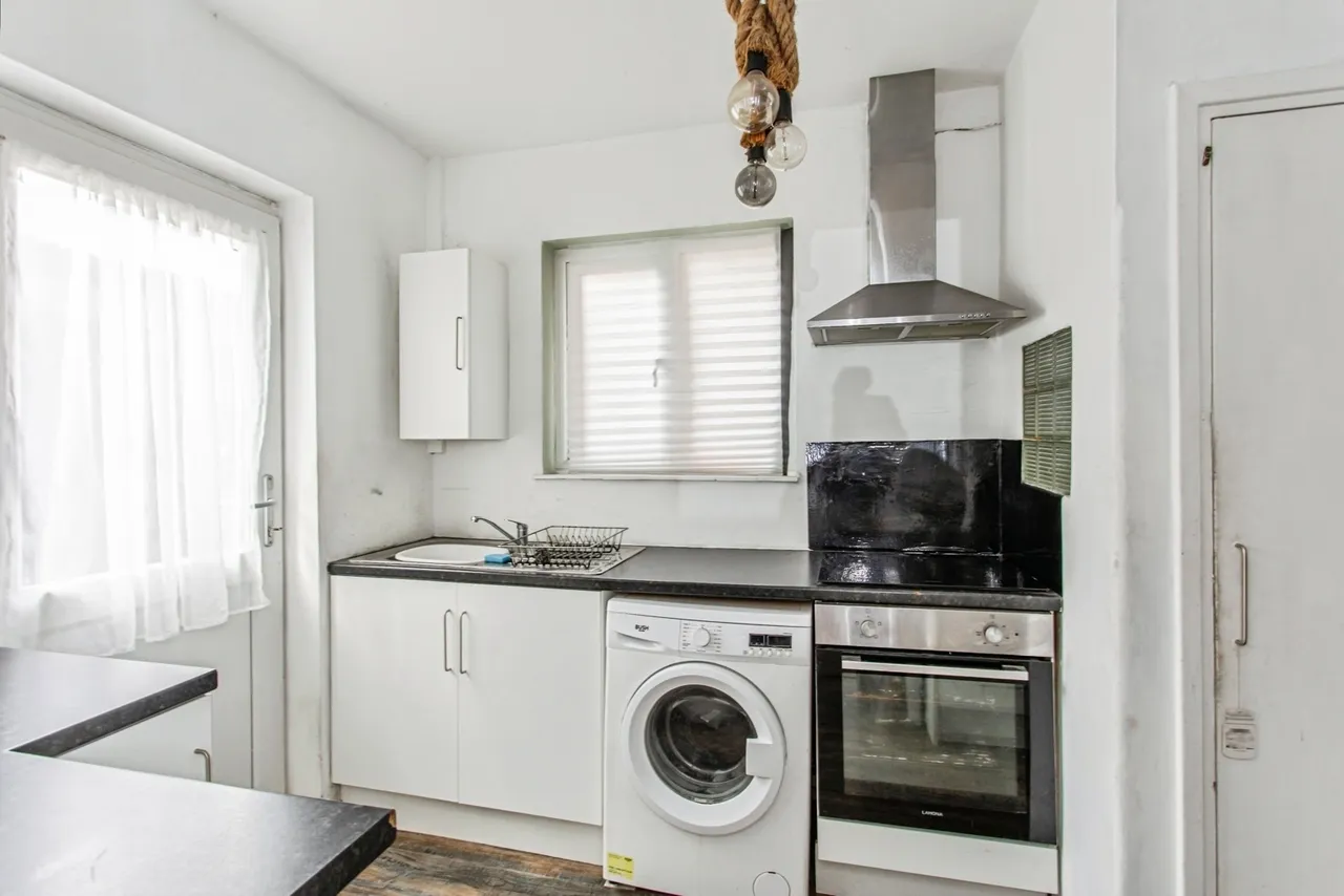 Chaingate Avenue, Southend-on-Sea, Essex, SS2, photo 5