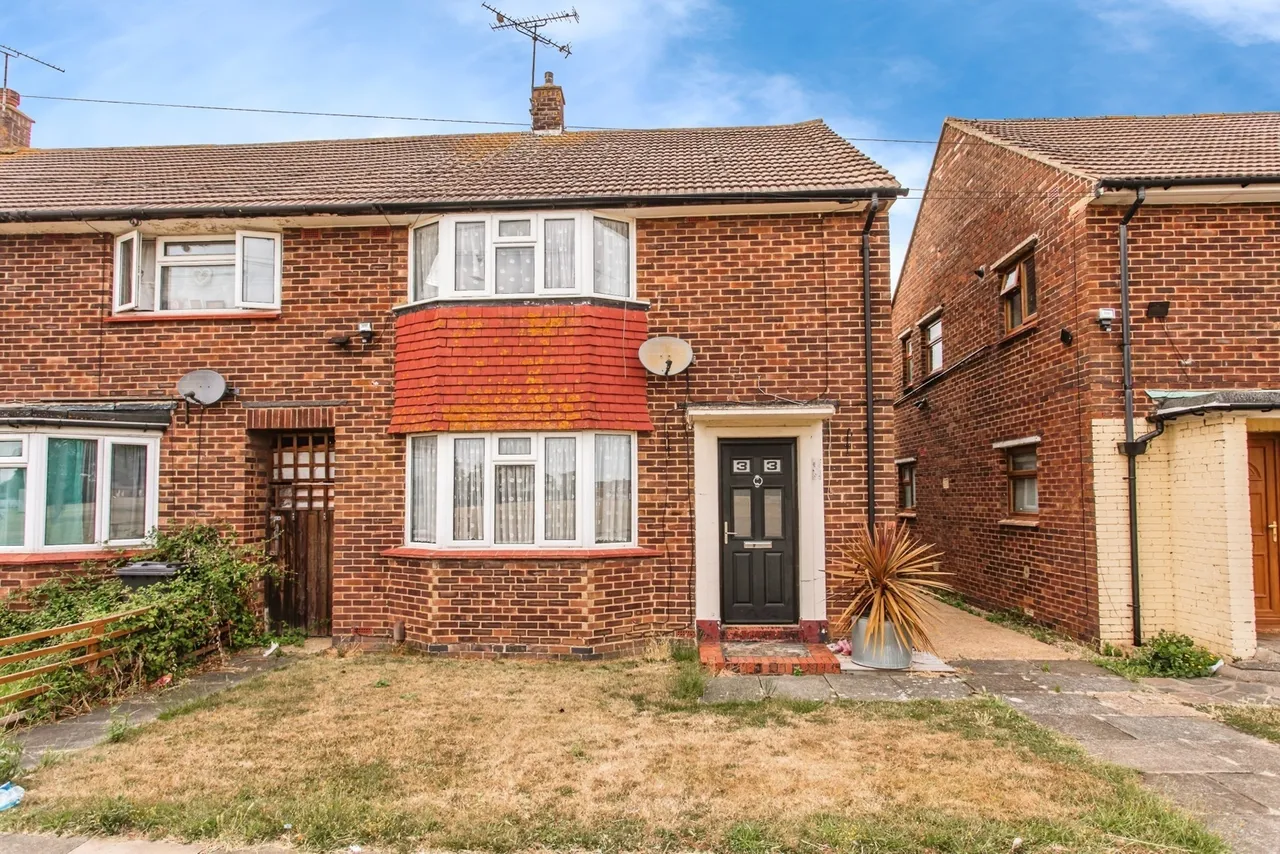 3 bed house for sale — Chaingate Avenue, Southend-on-Sea, Essex, SS2