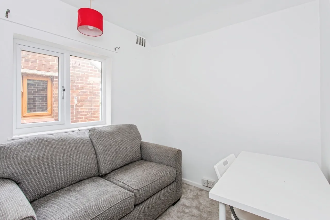 Chaingate Avenue, Southend-on-Sea, Essex, SS2, photo 12